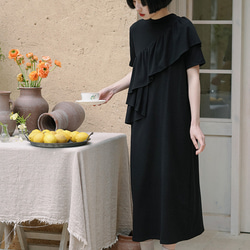 綿100% 半袖 フリルブラックドレス 1枚目の画像