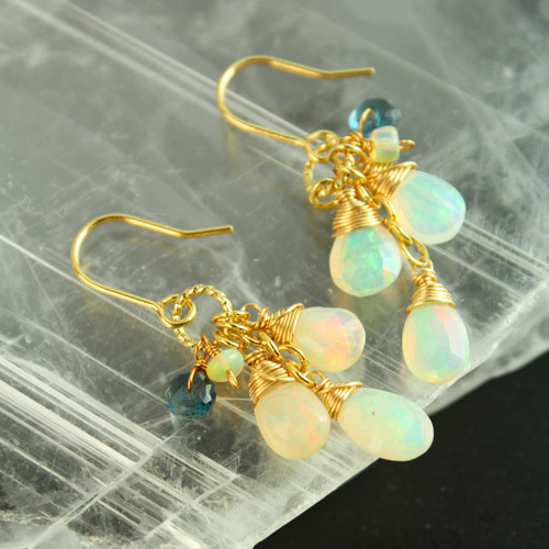 超高品質】 オパール ロンドンブルートパーズ シャンデリアピアス