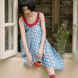 紅藍格紋 撞色花邊圓領無袖洋裝 濃濃日系腰間繫帶吸睛連身裙 第14張的照片