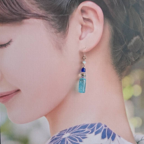 しゅわしゅわラムネ瓶ピアス/イヤリング ピアス（フック・チェーン