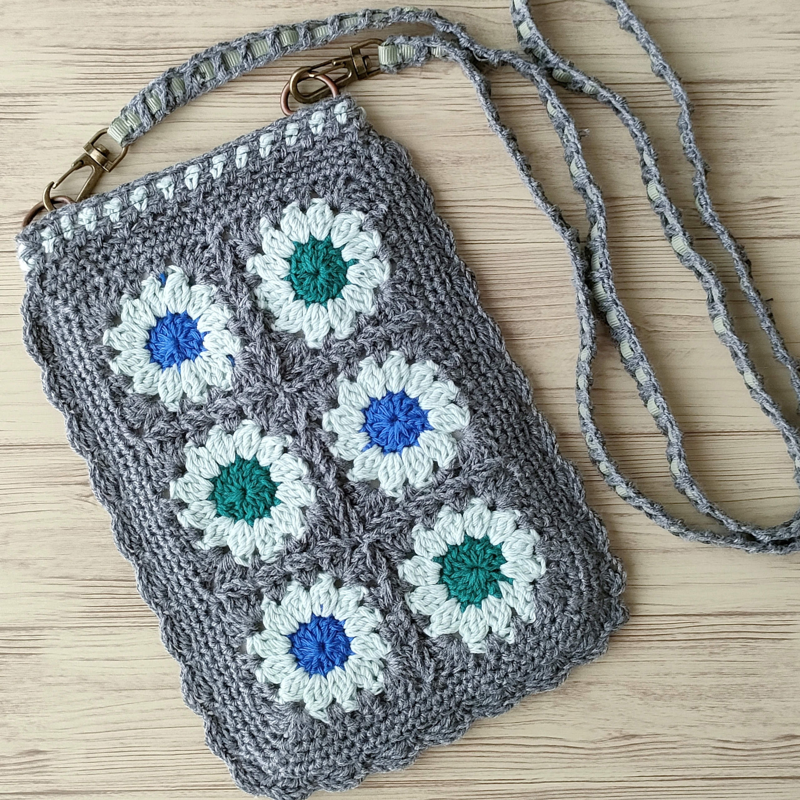 リボンのキーホルダー 編み物 crochet ハンドメイド 韓国