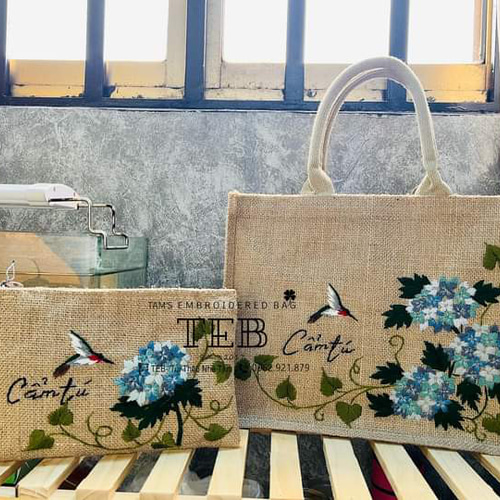 セット / ジュートバッグ & 財布／A4サイズ／刺繍入り