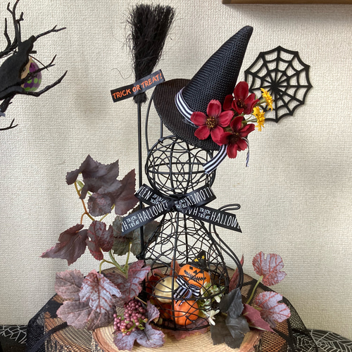 魔女の帽子を被った黒猫'' ワイヤーキャットHalloween アート