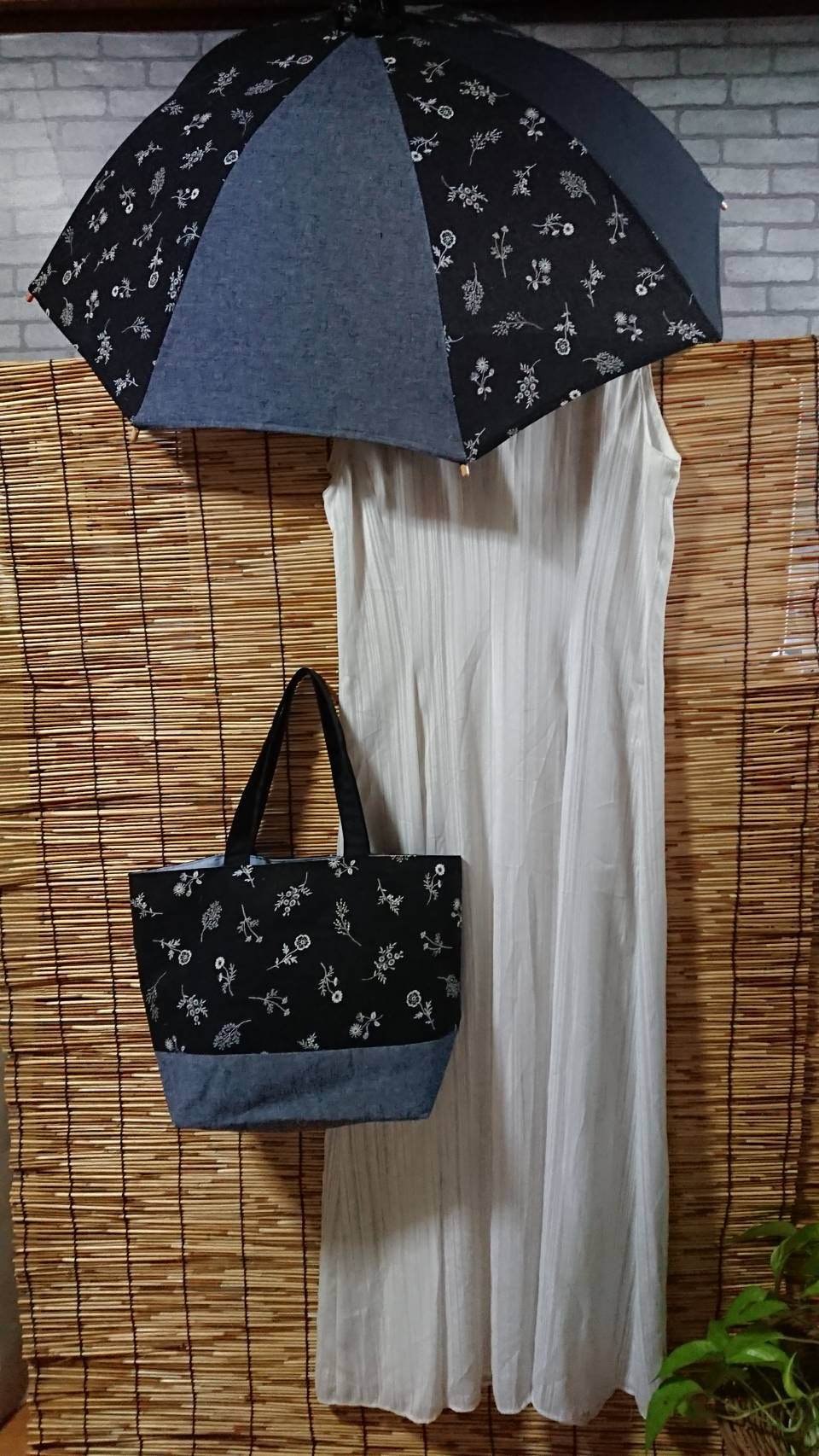 母の日ギフトにも 黒地小花がアクセント 日傘4800円❗   バック2000円❗バックだけなら送料無料❗