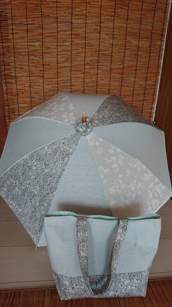 母の日ギフトにも❗手作り日傘＋バック(落ちついた雰囲気のブルー系) 20％OFF❗  9800円→7800円‼️ 3枚目の画像