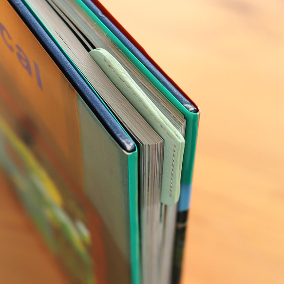 色違いで欲しくなる　ハートの本革ブックマーク シュリンクレザーの栞（しおり）. 20枚目の画像