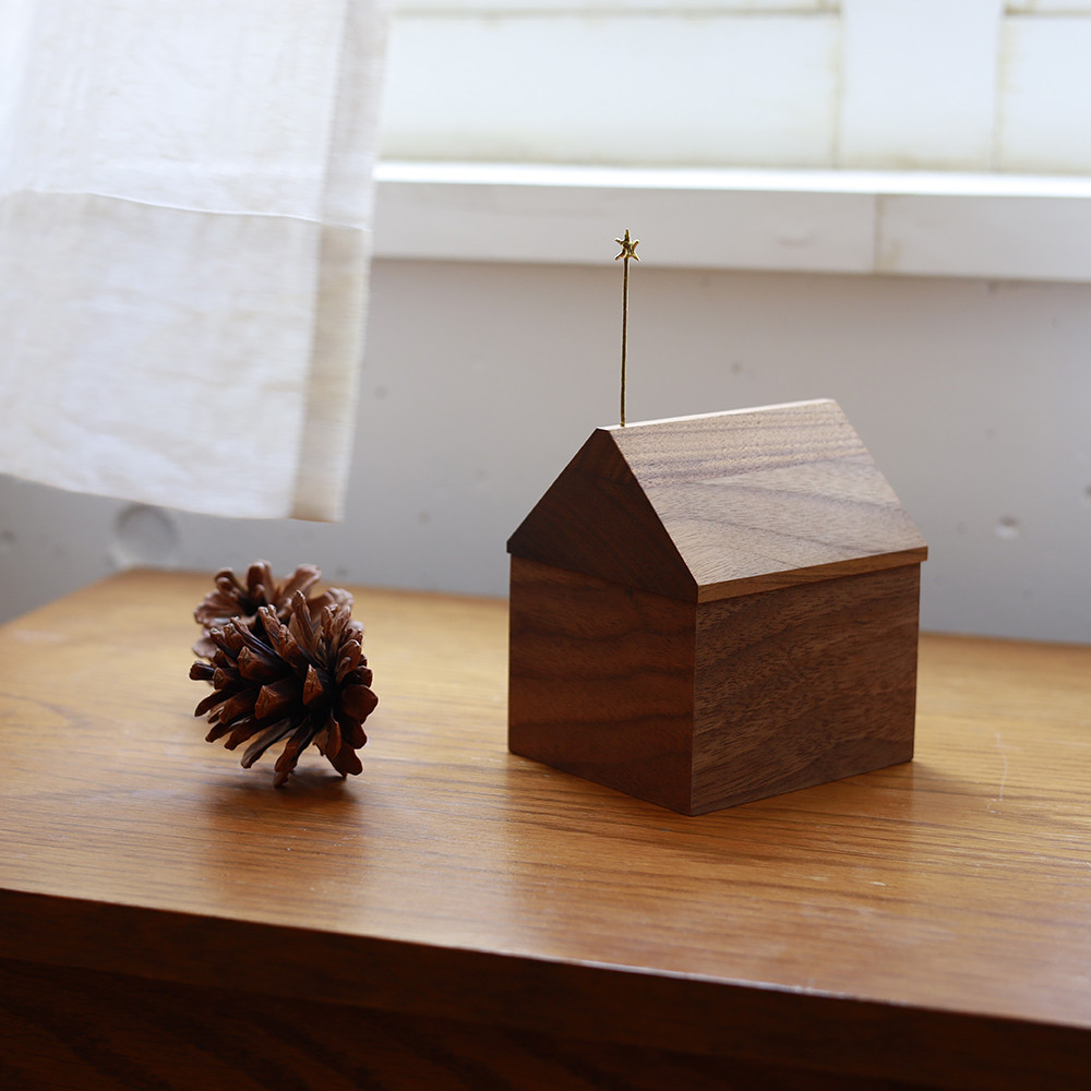 HOUSE / ウォールナット