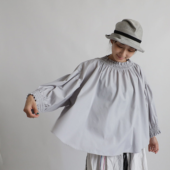 ラスト1 SALE フリル ゴムギャザー スタンド襟 スモック