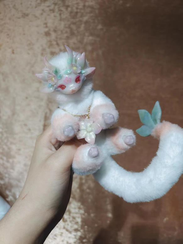 不思議な動物,ドラゴン桃華の霊 