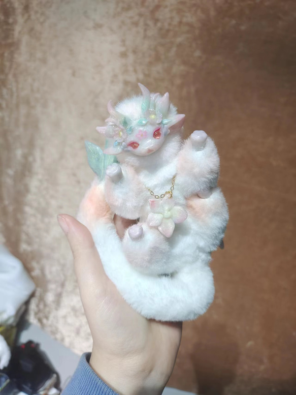 不思議な動物,ドラゴン桃華の霊 