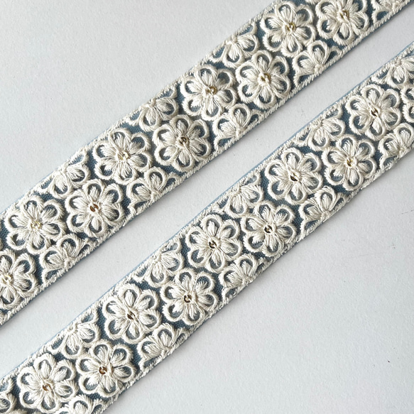 【*68cm】インド刺繍リボン ライトブルーxホワイト　ネット　GN433 6枚目の画像