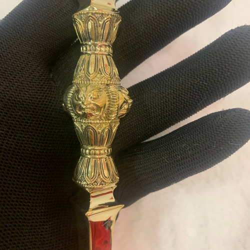 チベット法器 真言宗 鬼面独鈷杵(胎蔵界） 金剛杵 真鍮製 vajra 16cm