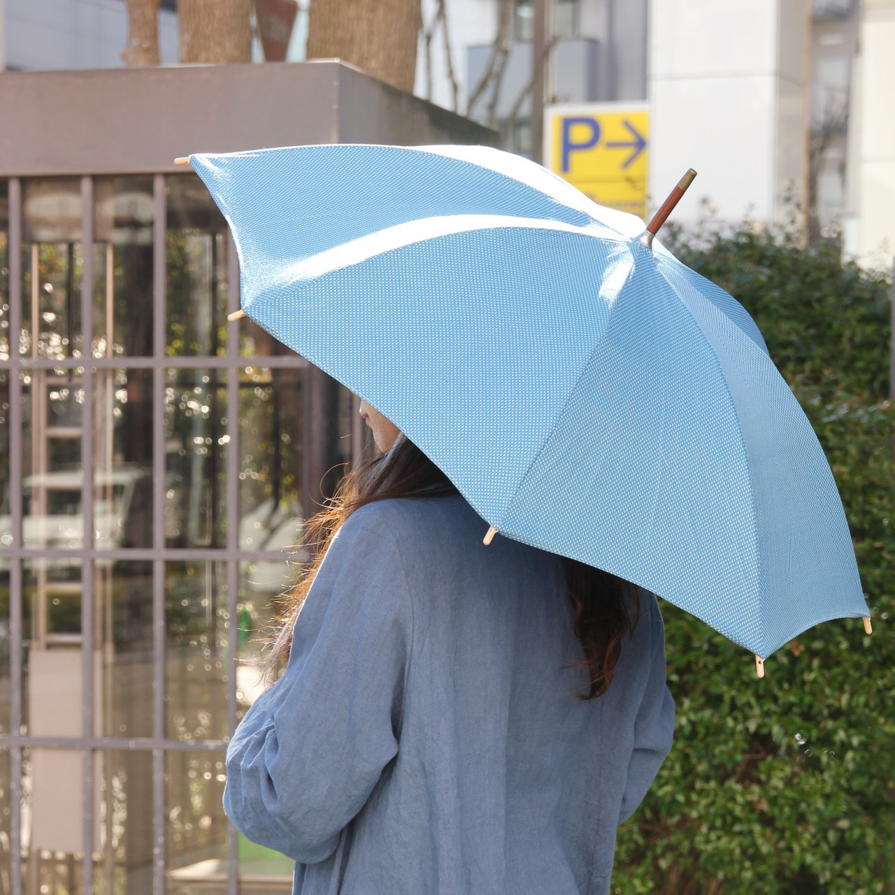 着物リメイク日傘 紬・スカイブルー 一点もの 傘・日傘 日月堂（に