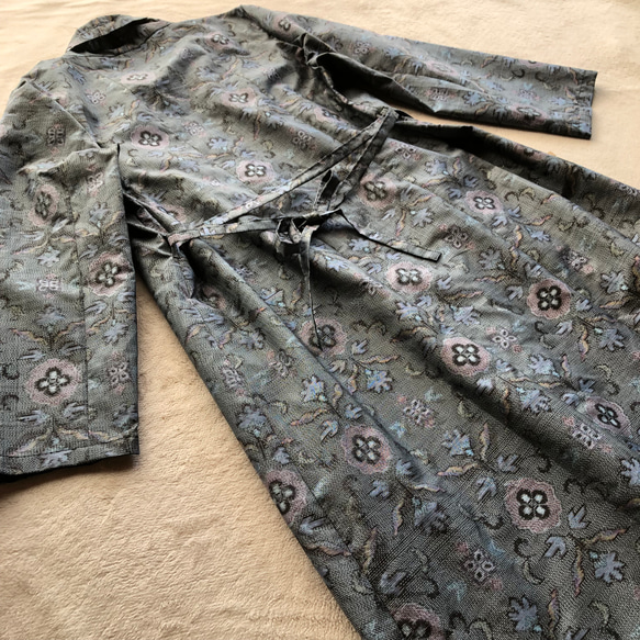 大島紬のローブカーディガン 羽織りもの　着物リメイク 4枚目の画像