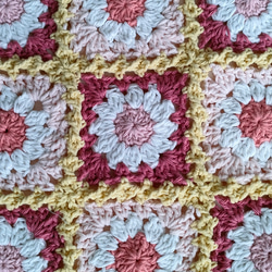 クロシェ編み　お花モチーフ　トートバッグ　手編み　モチーフ編み　セカンドバッグ　編みバッグ　レース編み　フラワー 3枚目の画像