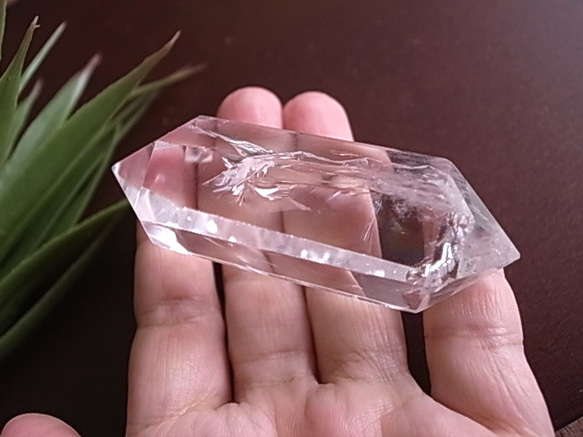 アイリスクォーツ　水晶　虹入り　ブラジル産　57ｇ　ダブルポイント　　 11枚目の画像