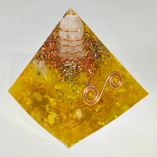 天然水晶（レモンシトリン）5cmピラミッド