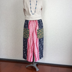 着物リメイク♪　丈８４ｃｍ：　2種類の有松鳴海絞りで作ったワイドパンツ（ストール付き） 9枚目の画像