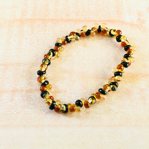 まが玉ビーズのブレスレット ブレスレット Wakame 通販 14415299