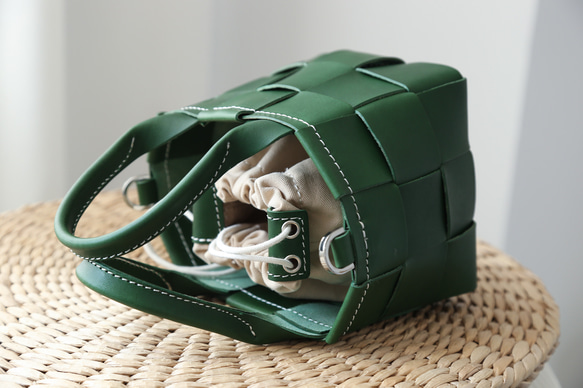 帆布 x 皮革拼接真皮編織手提包單肩托特包抽繩包單肩包 第10張的照片