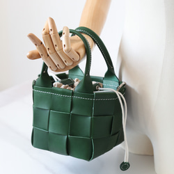 帆布 x 皮革拼接真皮編織手提包單肩托特包抽繩包單肩包 第17張的照片