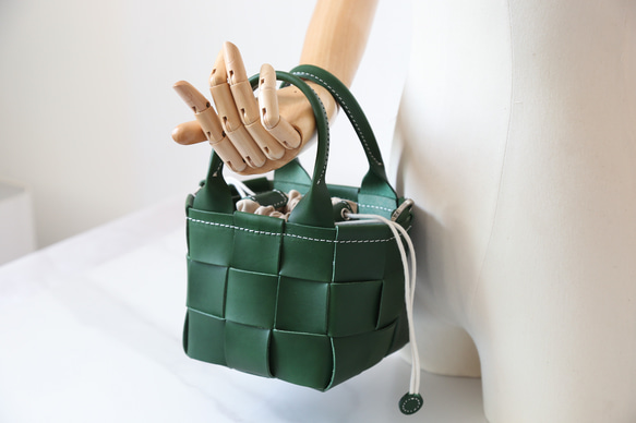 帆布 x 皮革拼接真皮編織手提包單肩托特包抽繩包單肩包 第17張的照片