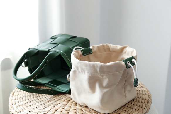 帆布 x 皮革拼接真皮編織手提包單肩托特包抽繩包單肩包 第11張的照片