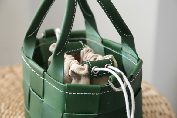 帆布 x 皮革拼接真皮編織手提包單肩托特包抽繩包單肩包 第7張的照片