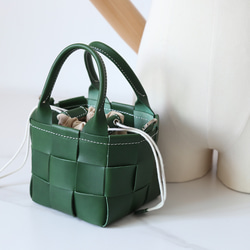 帆布 x 皮革拼接真皮編織手提包單肩托特包抽繩包單肩包 第16張的照片