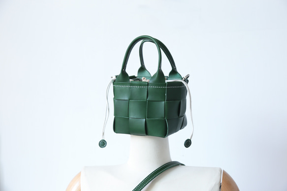 帆布 x 皮革拼接真皮編織手提包單肩托特包抽繩包單肩包 第2張的照片