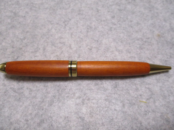 ベルナンブーコ　トチ杢　キヌカオイル仕上げ　回転式ヨーロピアンボールペン　　　 3枚目の画像