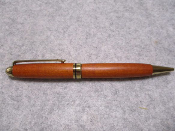 ベルナンブーコ　トチ杢　キヌカオイル仕上げ　回転式ヨーロピアンボールペン　　　 4枚目の画像