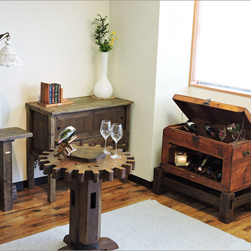 ワインラック　レトロ/ヴィンテージ　古民家/蔵出し/古道具　希少　シェルフ 楽天市場】長持 ワインラック 酒 棚 ディスプレイ ボトル 収納 バー 古