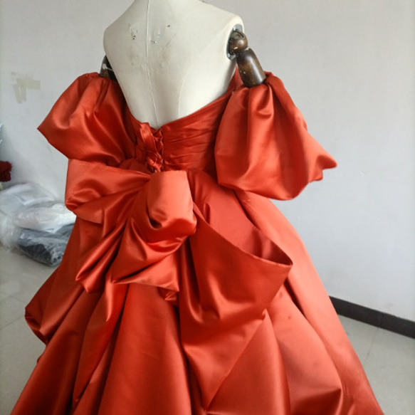 高品質！カラードレス パーティードレス テラコッタ Vバック 美しいバックリボン /結婚式/披露宴 パーティードレス ドレス