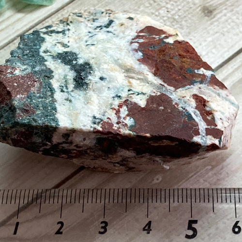 危険や災難除けの守護石✨ グリーンジャスパー 原石 ラフストーン