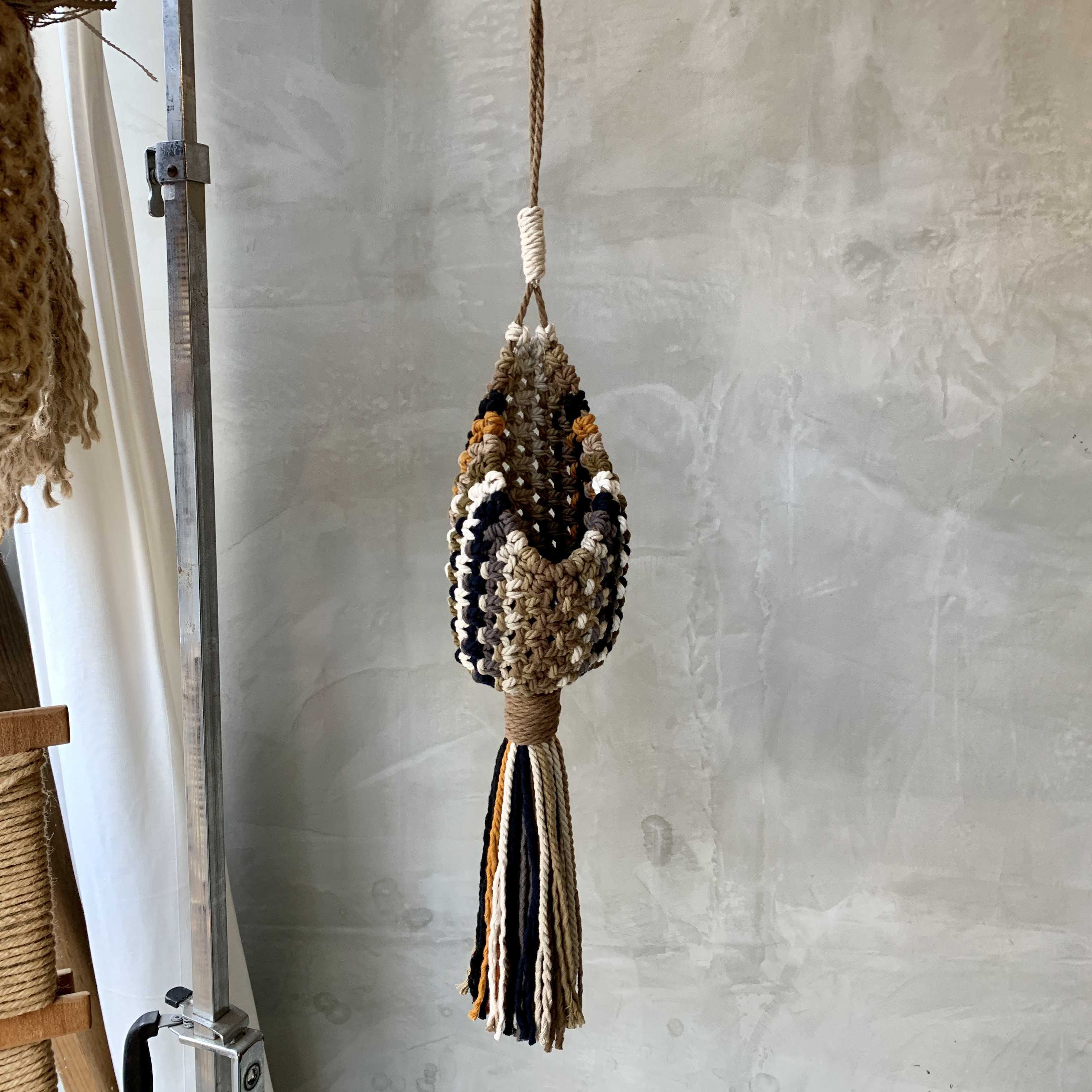 HANGING BASKET マクラメ編みハンギングバスケット