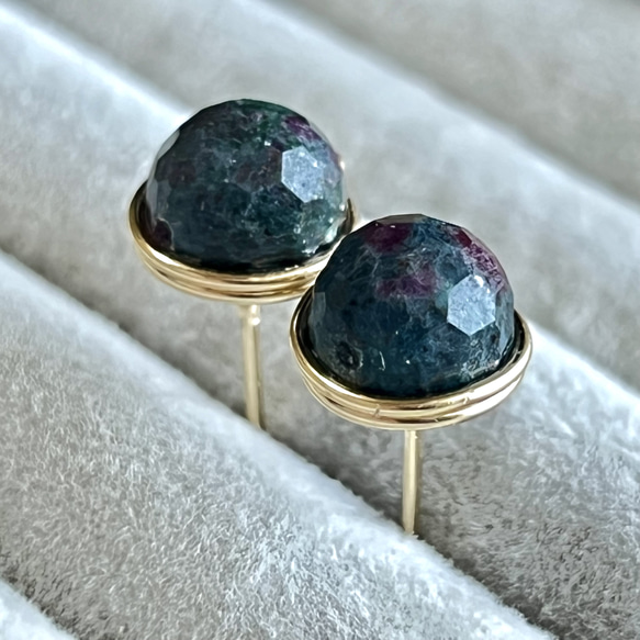 ルビーインカイヤナイト ＆ フックサイト 1粒ピアス 14kgf ピアス 