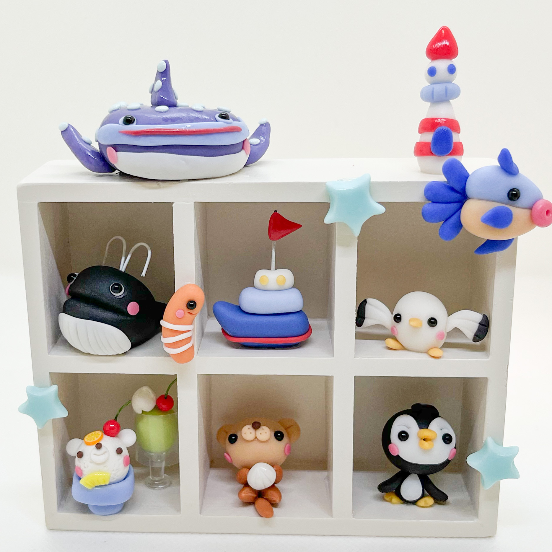 3000円☆夏がいっぱい　ミニチュアボックス　季節飾り　粘土細工　樹脂粘土　ジンベイザメ　クジラ　ラッコ　ディスプレイ