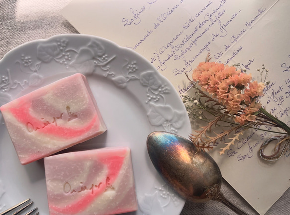 【人気No.3】イランイラン石鹸　Aimé Soap  エメ　手作り石鹸 ハンドメイド石鹸　ピンク　雑貨石鹸【1個】 6枚目の画像