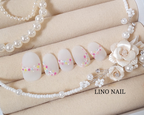 ハンドメイドネイルチップ LINO様 素敵でユニークな ハンドメイドネイルチップ LINO様新 発売