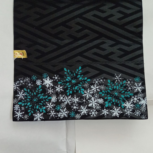 正絹名古屋帯　雪の結晶　ステンシルで染めました　雪の季節やクリスマスに 3枚目の画像