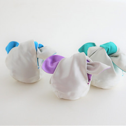 手描き金彩雪月花模　蓋付きの振出　お洒落な包み袋付き　　金平糖の器　お抹茶の同具　金彩絵付け 7枚目の画像
