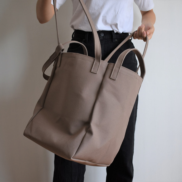 DROP SHOULDER TOTE BAG（マットブラウン） 15枚目の画像