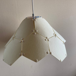 フェルト製ランプシェード　ペンダントライト　六角形　ホワイト 5枚目の画像