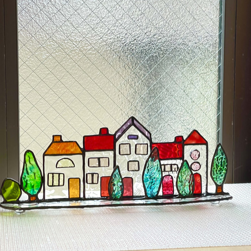 可愛いハウスの街並み ステンドグラス サンキャッチャー 陽だまり雑貨
