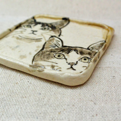ミックスネコ　なかよし二匹　角皿・豆皿　小さいお皿　ねこ・猫　手作り陶芸・陶器　食器 3枚目の画像