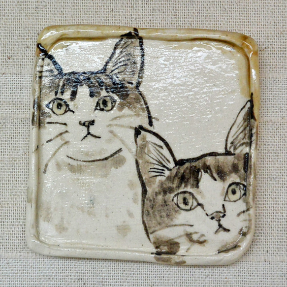 ミックスネコ　なかよし二匹　角皿・豆皿　小さいお皿　ねこ・猫　手作り陶芸・陶器　食器 6枚目の画像