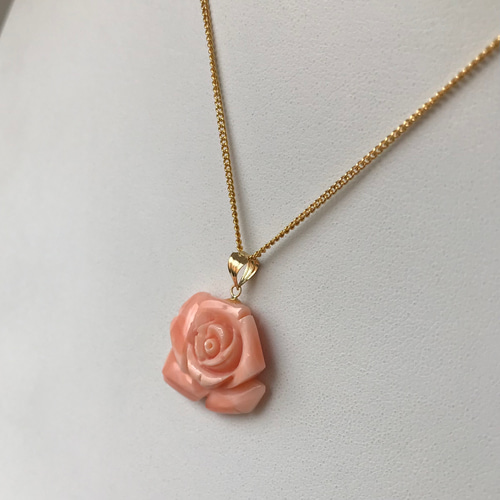 K18 ペンダントトップ 桃色珊瑚 コーラル K18 桃珊瑚 ネックレストップ コーラルオレンジ 花彫刻 宝石珊瑚