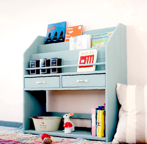 木の香り温もり伝わる絵本棚【ドレッシングテーブルブルー色】マガジンラック 絵本ラック 本棚 見せる収納 ストーリア ストーリア