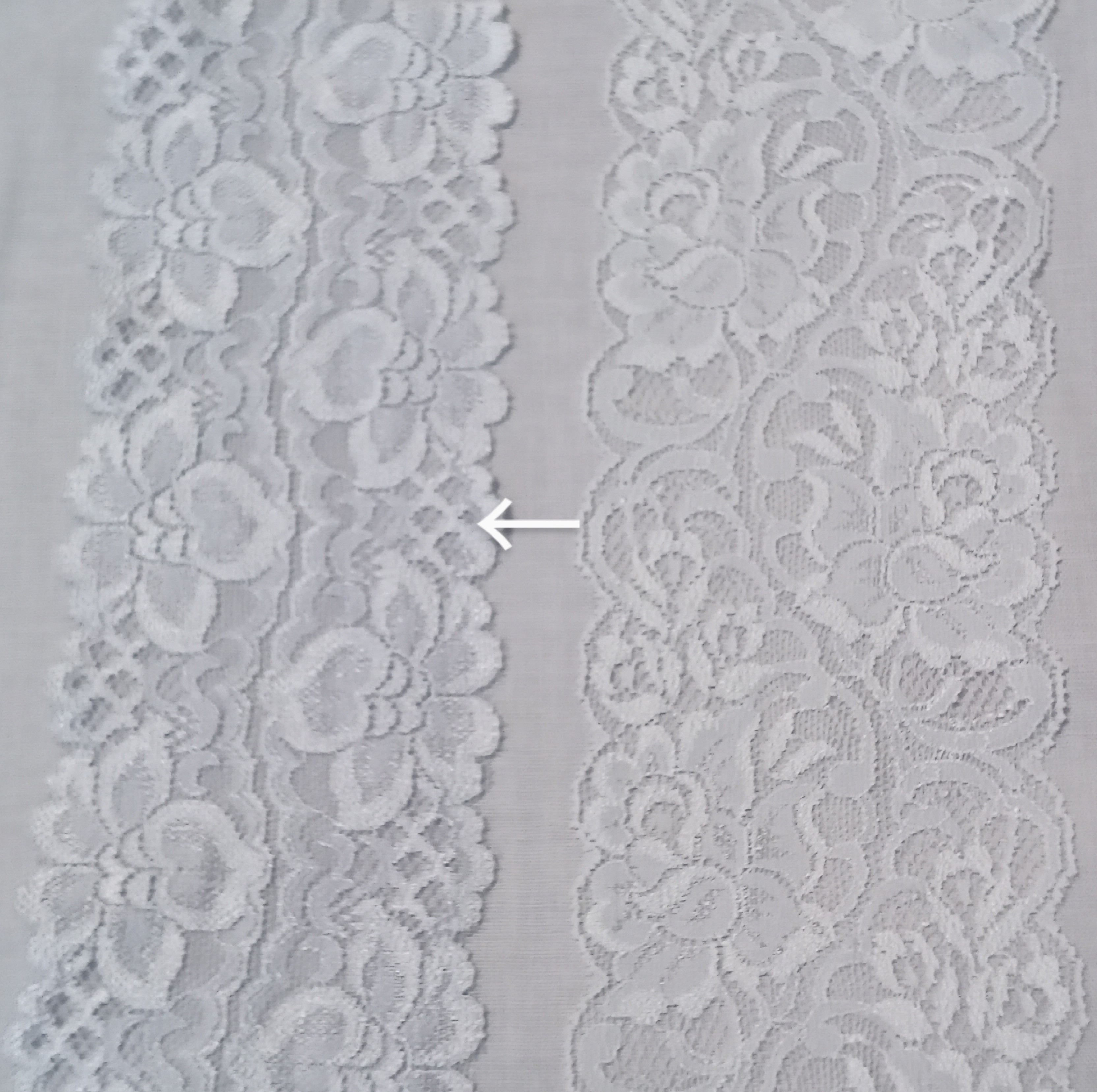 レース袖のカフス ブラウス　ストーングレー　柔らかダブルガーゼ